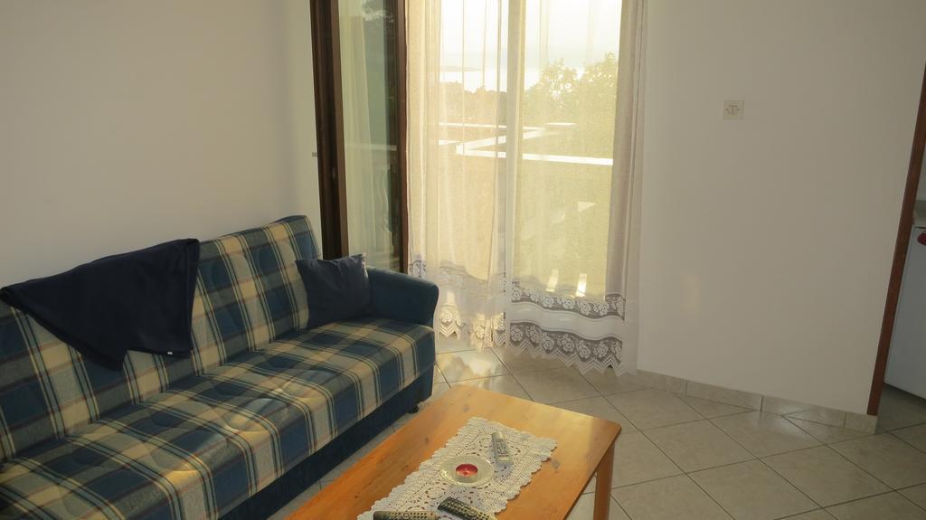 Apartment Josipa Malinska Exterior foto